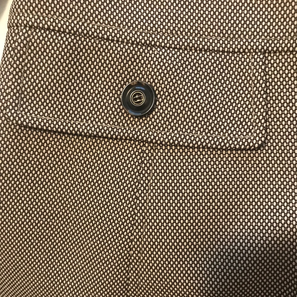 Tahari Excellent Condition Three Button Blazer - image 5